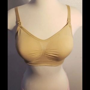 Breastfeeding bras